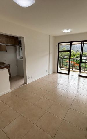 Apartamento à venda com 65m², 2 quartos e 1 vaga Apartamento à venda com 65m², 2 quartos e 1 vagaSala
