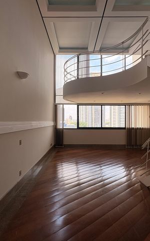 Apartamento à venda com 290m², 3 quartos e 4 vagasSala