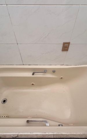 Apartamento à venda com 290m², 3 quartos e 4 vagasBanheiro da suíte 1
