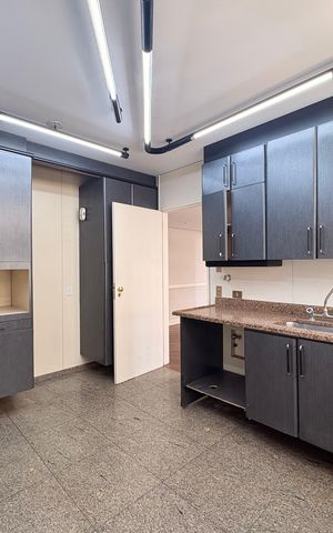 Apartamento à venda com 290m², 3 quartos e 4 vagasCozinha