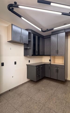 Apartamento à venda com 290m², 3 quartos e 4 vagasCozinha 