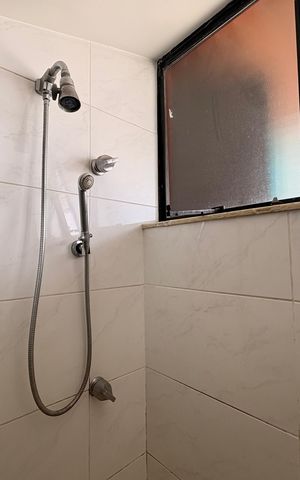 Apartamento à venda com 290m², 3 quartos e 4 vagasBanheiro da suíte 1