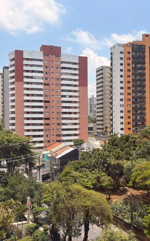 Apartamento à venda com 290m², 3 quartos e 4 vagasVista da suíte 3