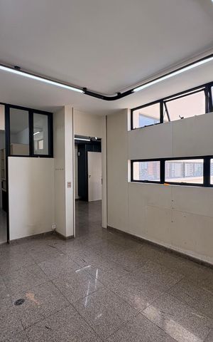 Apartamento à venda com 290m², 3 quartos e 4 vagasLavanderia