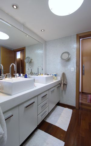 Apartamento à venda com 227m², 4 quartos e 2 vagasBanheiro da Suíte