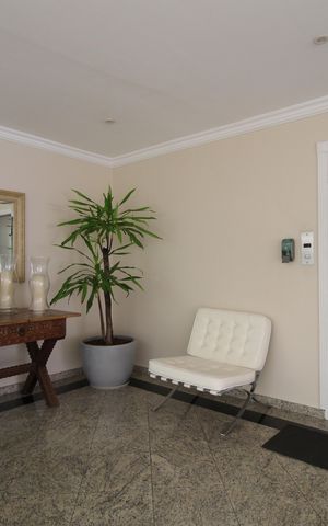 Apartamento à venda com 227m², 4 quartos e 2 vagasHall Social