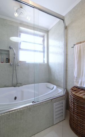 Apartamento à venda com 227m², 4 quartos e 2 vagasBanheiro da Suíte