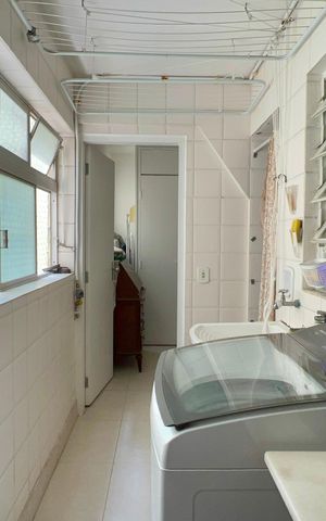 Apartamento à venda com 127m², 3 quartos e 1 vagaÁrea de Serviço