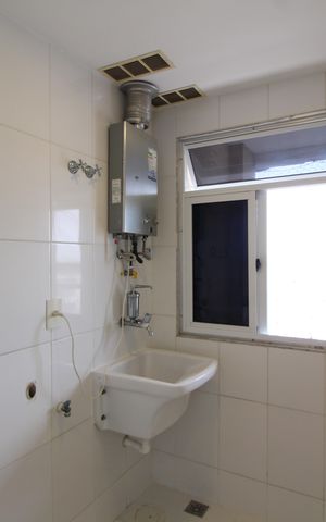 Apartamento para alugar com 60m², 3 quartos e 1 vagaÁrea de Serviço