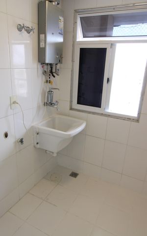 Apartamento para alugar com 60m², 3 quartos e 1 vagaÁrea de Serviço