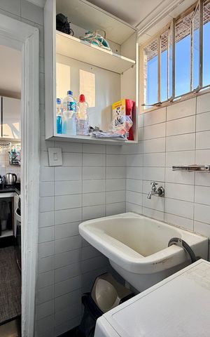 Apartamento à venda com 98m², 2 quartos e 1 vaga Apartamento à venda com 98m², 2 quartos e 1 vagaÁrea de Serviço