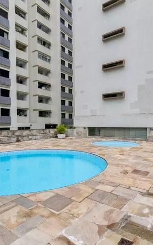 Apartamento à venda com 98m², 2 quartos e 1 vaga Apartamento à venda com 98m², 2 quartos e 1 vagaPiscina