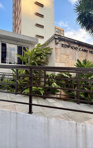 Apartamento à venda com 98m², 2 quartos e 1 vaga Apartamento à venda com 98m², 2 quartos e 1 vagaEntrada