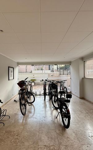 Apartamento à venda com 98m², 2 quartos e 1 vaga Apartamento à venda com 98m², 2 quartos e 1 vagaBicicletário