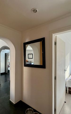 Apartamento à venda com 98m², 2 quartos e 1 vaga Apartamento à venda com 98m², 2 quartos e 1 vagaCorredor Quartos
