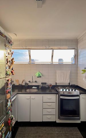 Apartamento à venda com 98m², 2 quartos e 1 vaga Apartamento à venda com 98m², 2 quartos e 1 vagaCozinha