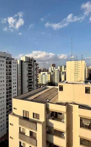 Apartamento à venda com 98m², 2 quartos e 1 vaga Apartamento à venda com 98m², 2 quartos e 1 vagaVista