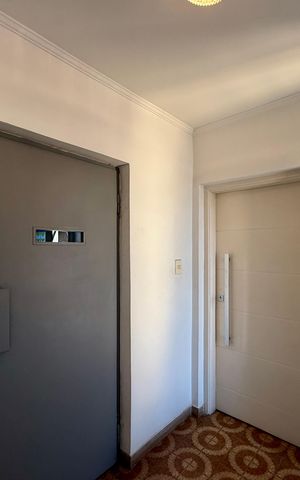 Apartamento à venda com 98m², 2 quartos e 1 vaga Apartamento à venda com 98m², 2 quartos e 1 vagaHall Apartamento