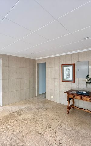 Apartamento à venda com 98m², 2 quartos e 1 vaga Apartamento à venda com 98m², 2 quartos e 1 vagaHall Social Bloco