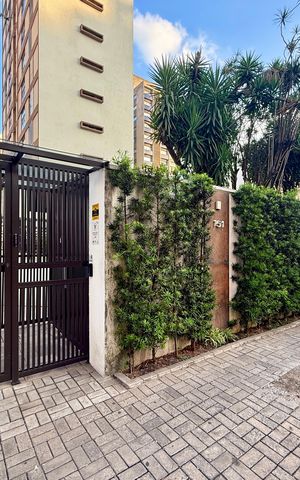 Apartamento à venda com 98m², 2 quartos e 1 vaga Apartamento à venda com 98m², 2 quartos e 1 vagaFachada
