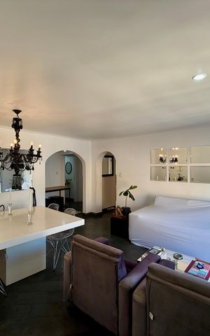 Apartamento à venda com 98m², 2 quartos e 1 vaga Apartamento à venda com 98m², 2 quartos e 1 vagaSala