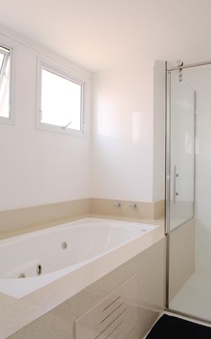 Apartamento à venda com 224m², 4 quartos e 4 vagasBanheiro da Suíte 3