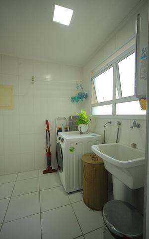Apartamento à venda com 130m², 3 quartos e 3 vagasÁrea de Serviço