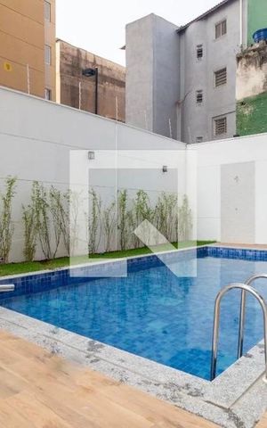 Apartamento à venda com 34m², 2 quartos e sem vaga Apartamento à venda com 34m², 2 quartos e sem vagaÁrea comum - Piscina