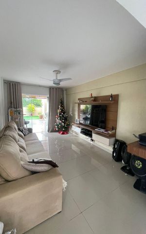 Apartamento à venda com 215m², 3 quartos e 1 vaga Apartamento à venda com 215m², 3 quartos e 1 vagaSala
