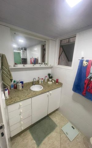 Apartamento à venda com 215m², 3 quartos e 1 vaga Apartamento à venda com 215m², 3 quartos e 1 vagaBanheiro