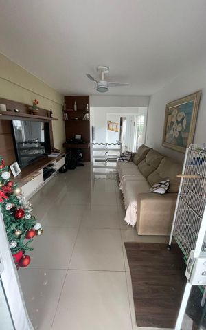Apartamento à venda com 215m², 3 quartos e 1 vaga Apartamento à venda com 215m², 3 quartos e 1 vagaSala