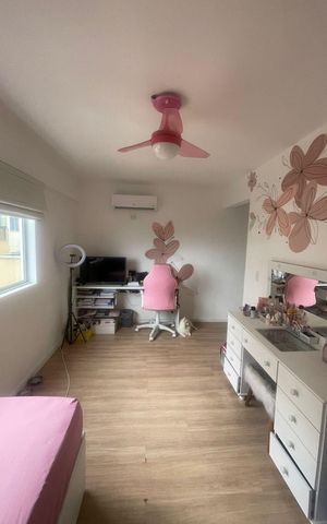 Apartamento à venda com 215m², 3 quartos e 1 vaga Apartamento à venda com 215m², 3 quartos e 1 vagaQuarto