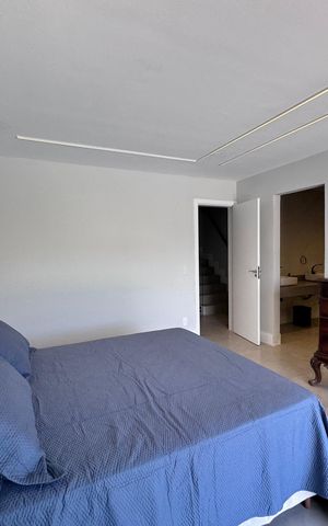 Casa de condomínio à venda com 350m², 4 quartos e 1 vaga Casa de condomínio à venda com 350m², 4 quartos e 1 vagaSuíte 1 - Master