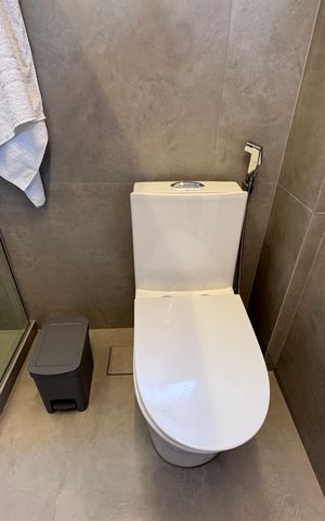Casa de condomínio à venda com 350m², 4 quartos e 1 vaga Casa de condomínio à venda com 350m², 4 quartos e 1 vagaSuíte 3 - Banheiro