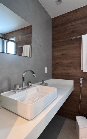 Casa de condomínio à venda com 350m², 4 quartos e 1 vaga Casa de condomínio à venda com 350m², 4 quartos e 1 vagaSuíte 2 - Banheiro