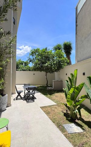 Casa de condomínio à venda com 350m², 4 quartos e 1 vaga Casa de condomínio à venda com 350m², 4 quartos e 1 vagaÁrea externa