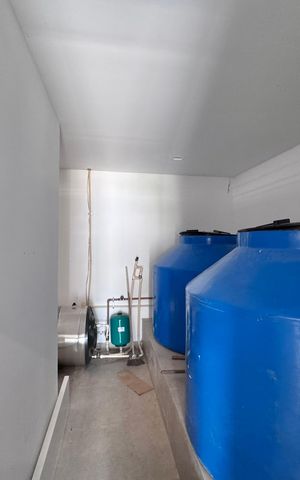 Casa de condomínio à venda com 350m², 4 quartos e 1 vaga Casa de condomínio à venda com 350m², 4 quartos e 1 vagaÁrea técnica