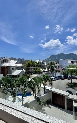Casa de condomínio à venda com 350m², 4 quartos e 1 vaga Casa de condomínio à venda com 350m², 4 quartos e 1 vagaTerraço - Vista