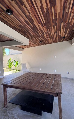 Casa de condomínio à venda com 350m², 4 quartos e 1 vaga Casa de condomínio à venda com 350m², 4 quartos e 1 vagaÁrea externa