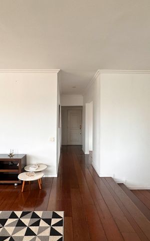 Apartamento para alugar com 240m², 4 quartos e 3 vagas Apartamento para alugar com 240m², 4 quartos e 3 vagasSala