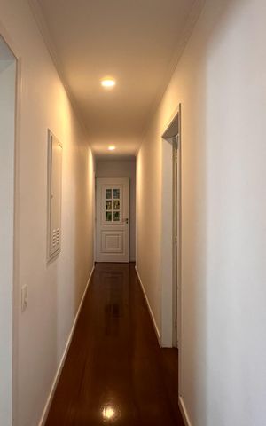 Apartamento para alugar com 240m², 4 quartos e 3 vagas Apartamento para alugar com 240m², 4 quartos e 3 vagasAcesso Quartos