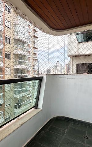 Apartamento para alugar com 240m², 4 quartos e 3 vagas Apartamento para alugar com 240m², 4 quartos e 3 vagasSacada 1