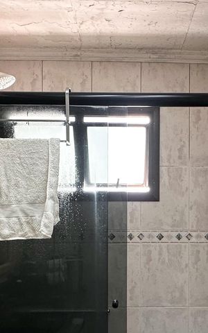 Apartamento para alugar com 240m², 4 quartos e 3 vagas Apartamento para alugar com 240m², 4 quartos e 3 vagasBanheiro da Suíte 2