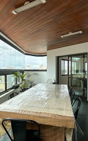 Apartamento para alugar com 240m², 4 quartos e 3 vagas Apartamento para alugar com 240m², 4 quartos e 3 vagasSacada 2