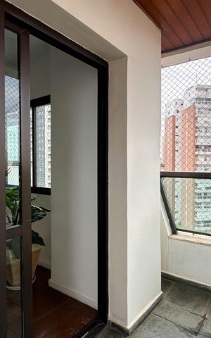 Apartamento para alugar com 240m², 4 quartos e 3 vagas Apartamento para alugar com 240m², 4 quartos e 3 vagasSacada 1