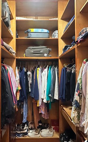 Apartamento para alugar com 240m², 4 quartos e 3 vagas Apartamento para alugar com 240m², 4 quartos e 3 vagasCloset da suíte 1