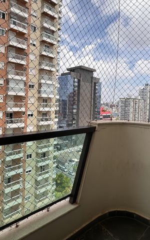Apartamento para alugar com 240m², 4 quartos e 3 vagas Apartamento para alugar com 240m², 4 quartos e 3 vagasSacada da Suíte 1