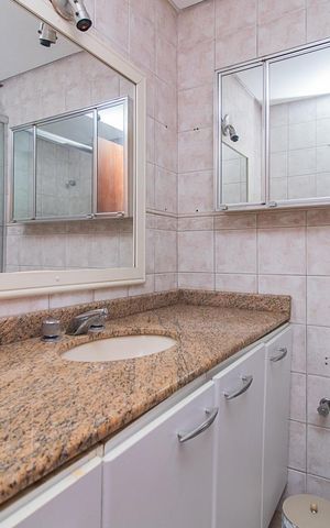 Apartamento à venda com 170m², 3 quartos e 2 vagasBanheiro do Quarto 3