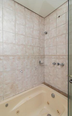 Apartamento à venda com 170m², 3 quartos e 2 vagasBanheiro do Quarto 3