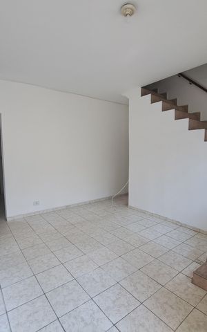 Casa à venda com 92m², 2 quartos e 1 vaga